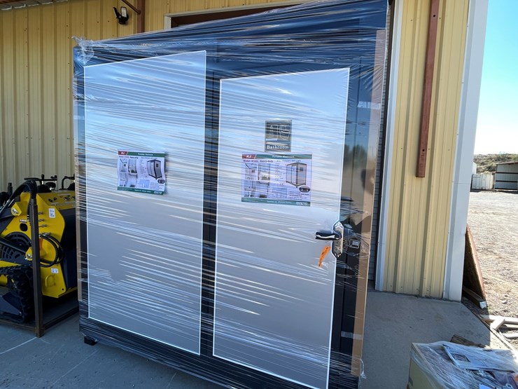 #350-•-portable-restroom-image-30