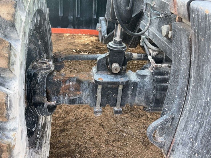 2015-jlg-g10-55a-image-16