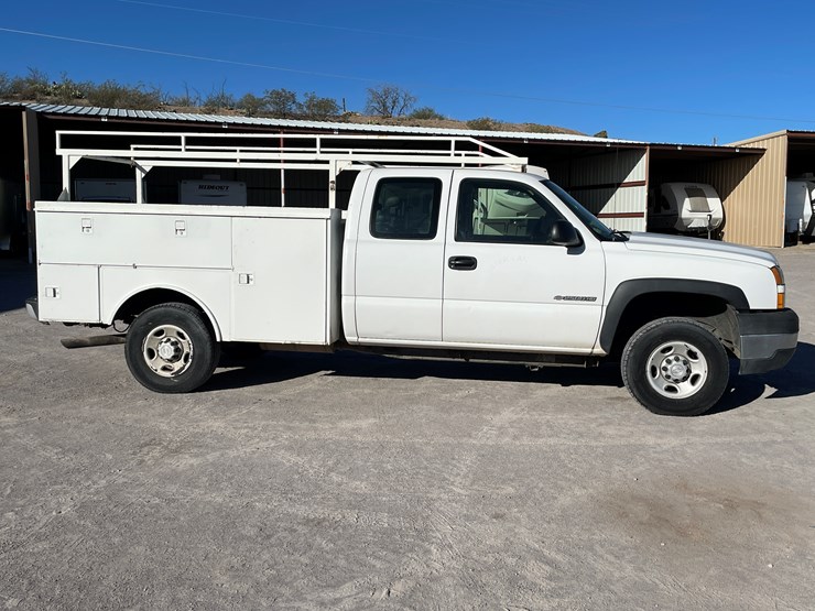 2007-chevrolet-silverado-2500-image-4