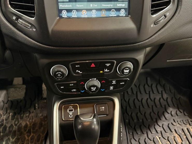 jeep-compass-image-26