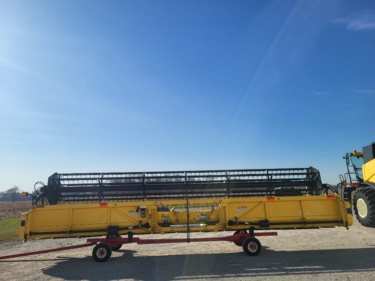 new-holland-74c-image-4