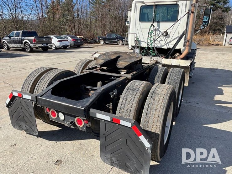 2018-mack-cxu613-truck-(gp12152)-image-8