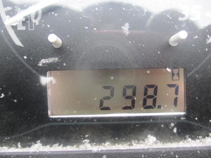 john-deere-1025r-image-4