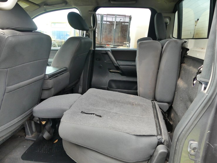 2013-nissan-titan-image-8