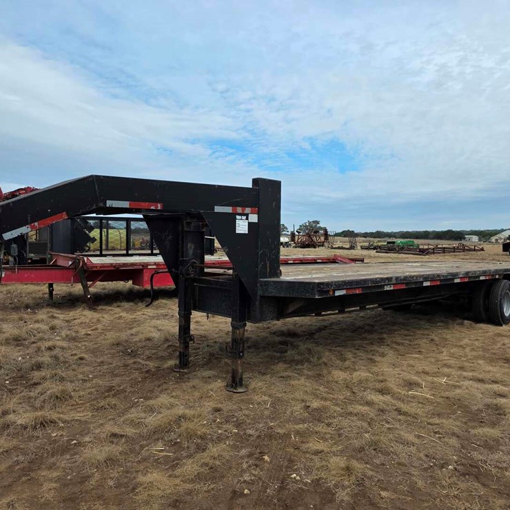 2002 AMERITRAIL 32 ft