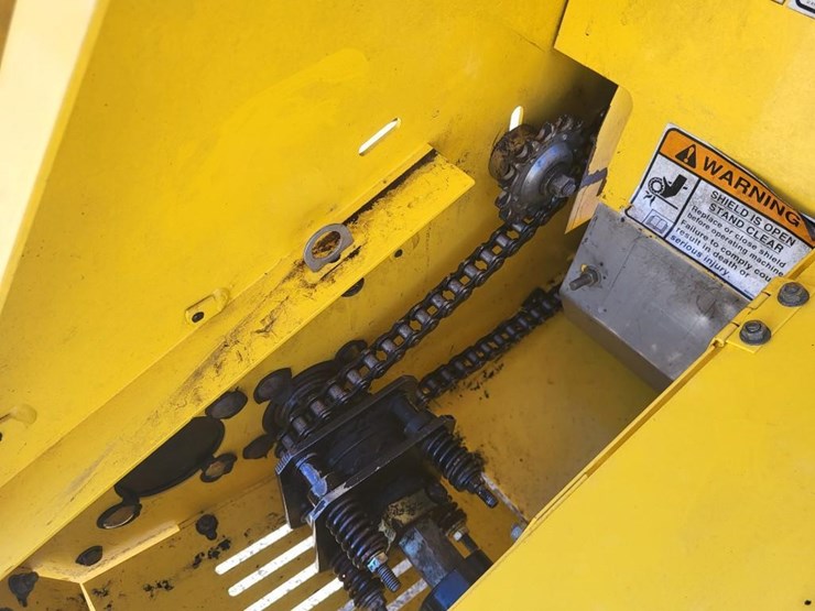 new-holland-98c-image-35