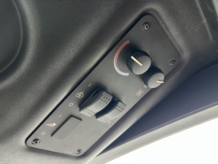 2013-toro-groundsmaster-5910-image-32