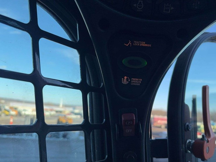 2018-bobcat-t590-image-36