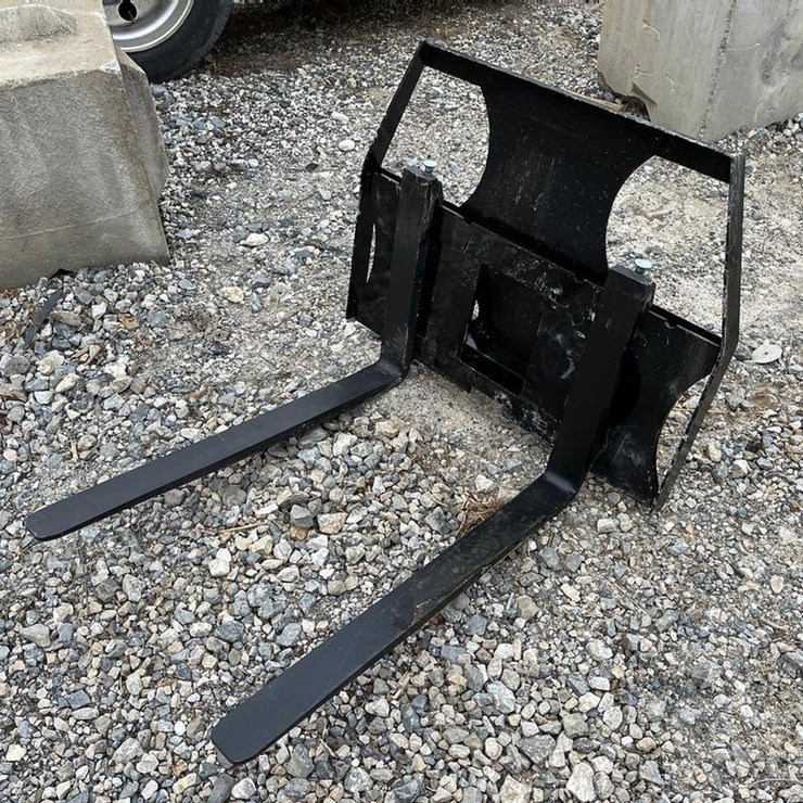 Kit Container 36" Mini Universal Attach Fork Frame w/ 42" Forks