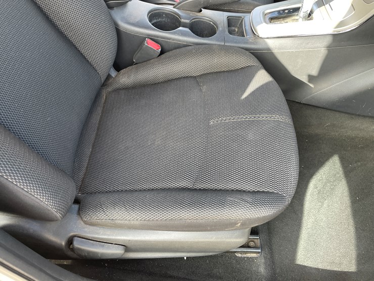 #4-•-2013-nissan-sentra-(has-nm-title)-image-93