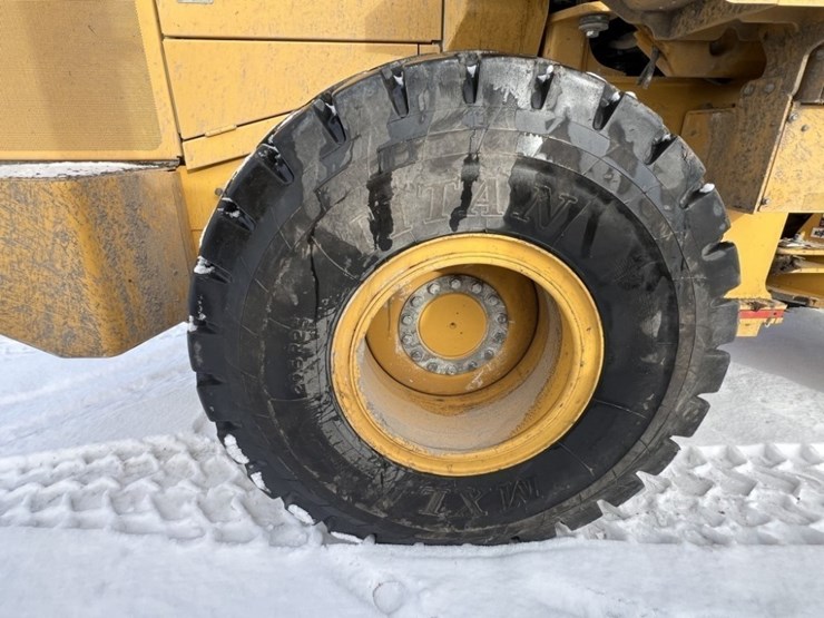 john-deere-624-image-6