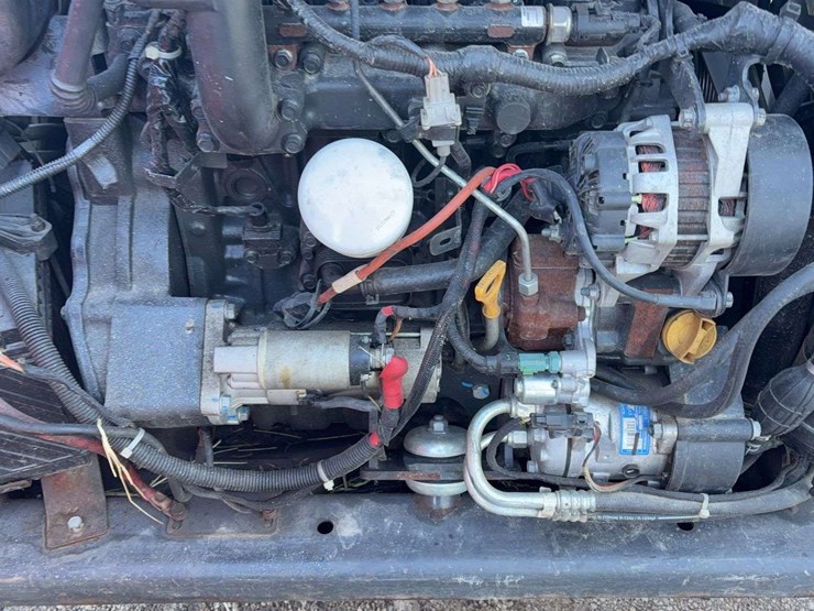 2018-bobcat-t590-image-17