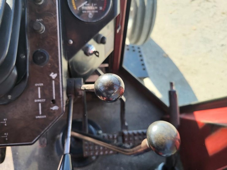 white-2-105-image-66