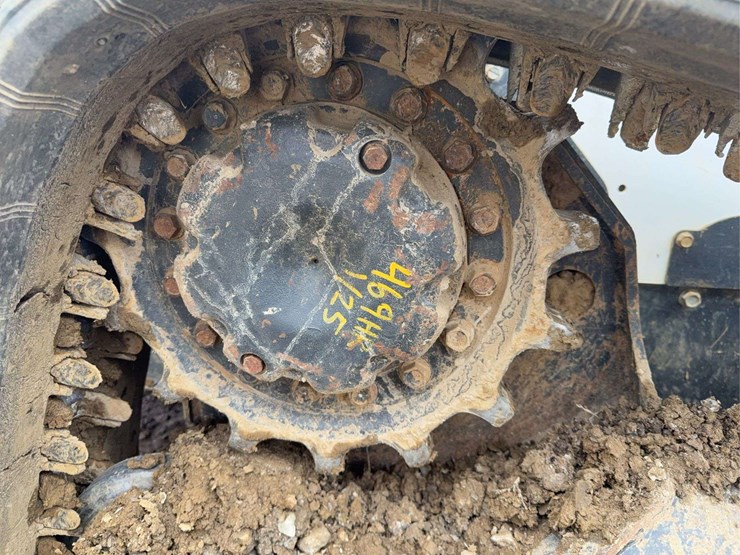 2024-bobcat-t650-image-13