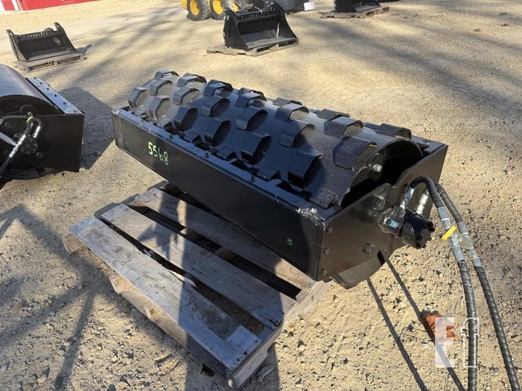 skid-steer-compactor-wheel-image-2