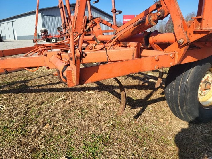 allis-chalmers-1300-field-cultivator-image-13