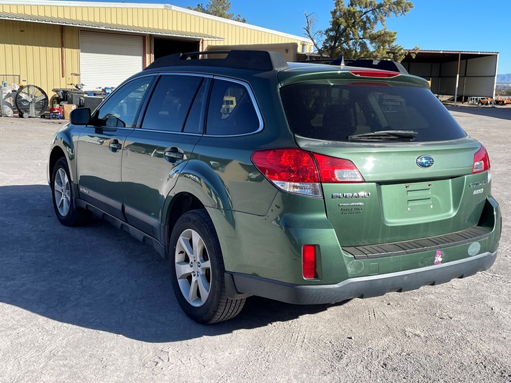 #8-•-2014-subaru-legacy-wagon-(nm-title-in-delay)-image-7