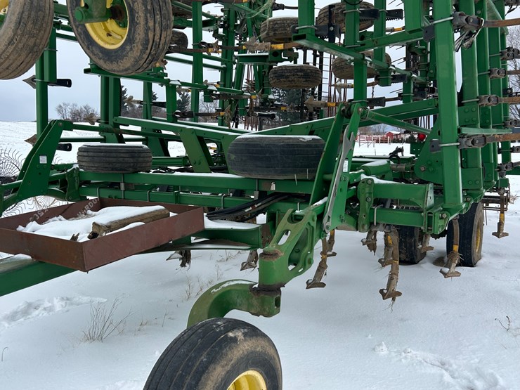 john-deere-2210-image-15