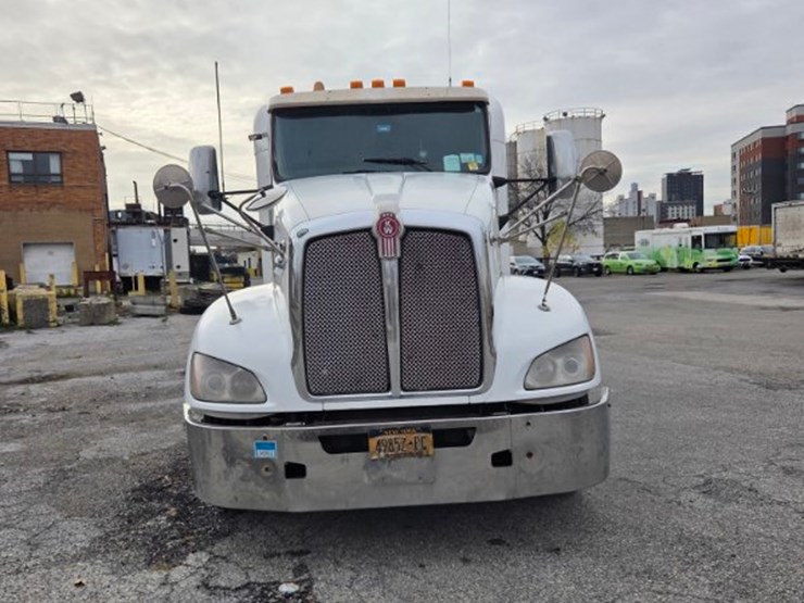 kenworth-t660-image-2