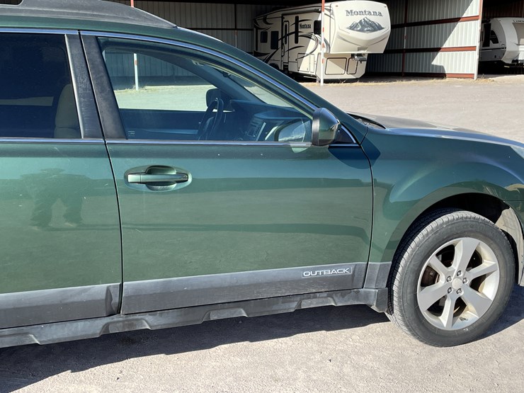 #8-•-2014-subaru-legacy-wagon-(nm-title-in-delay)-image-26