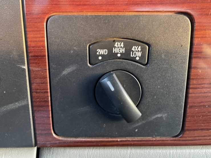 2006-ford-f350-image-25