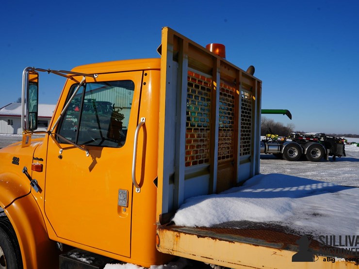 1998-international-4700-image-19