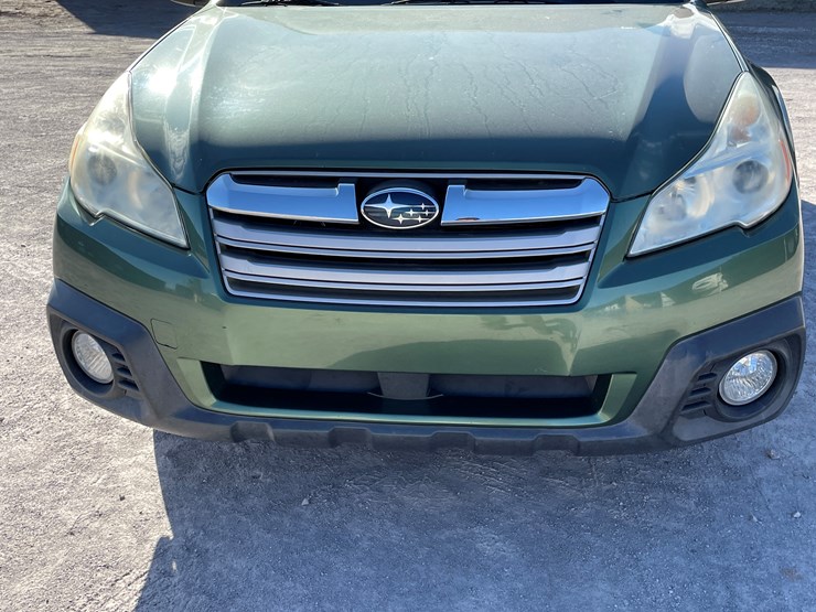 #8-•-2014-subaru-legacy-wagon-(nm-title-in-delay)-image-21