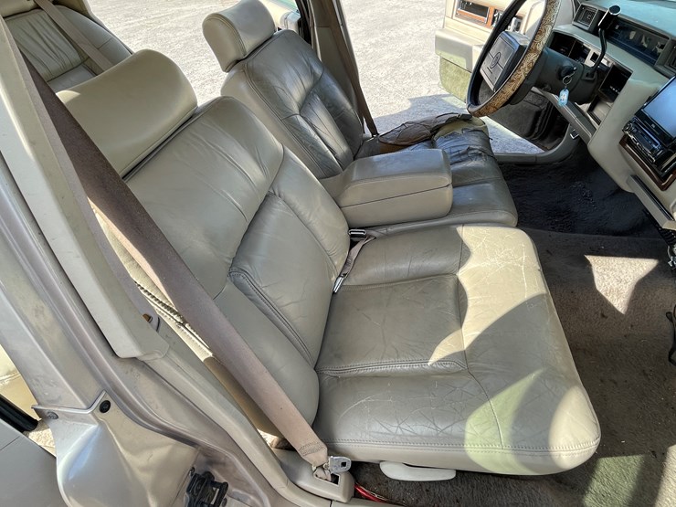 #7-•-cadillac-deville-(nm-title-in-delay)-image-85