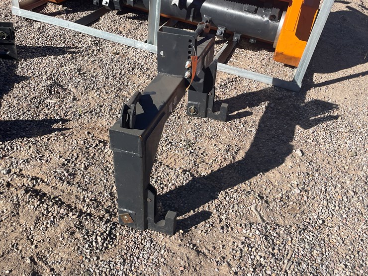 #234-•-class-1-tractors-quick-hitch-image-7