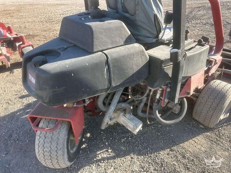 2014-toro-greensmaster-3150-image-11