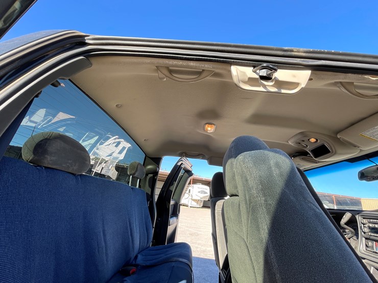 #5-•-2003-chevy-silverado-truck-(has-az-title)-image-82