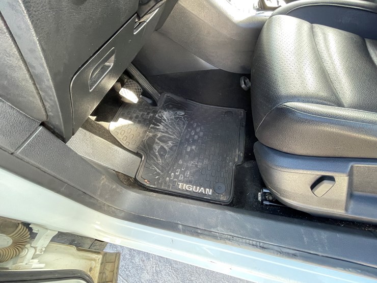 #3-•-volkswagen-tiguan-(nm-title-in-delay)-image-68