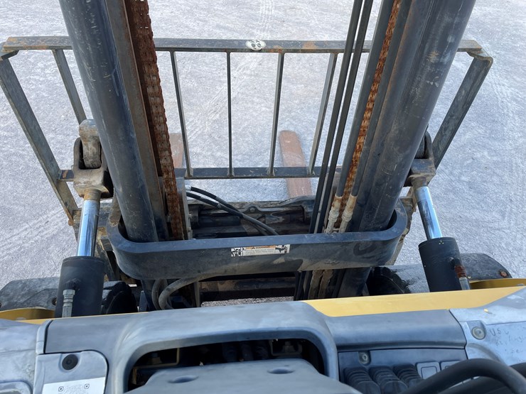 #15-•-2015-cat-forklift-image-72