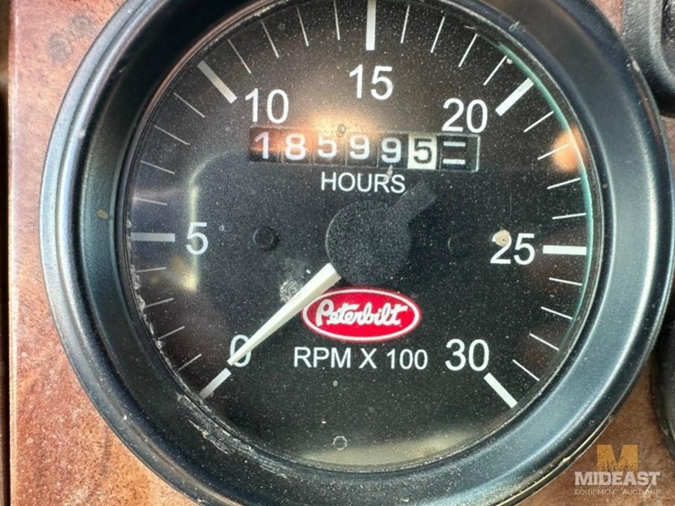 2006-peterbilt-fuel-truck-xx75502-image-33