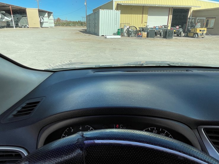 #4-•-2013-nissan-sentra-(has-nm-title)-image-86