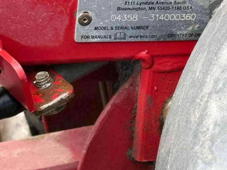 2014-toro-greensmaster-3150-image-16