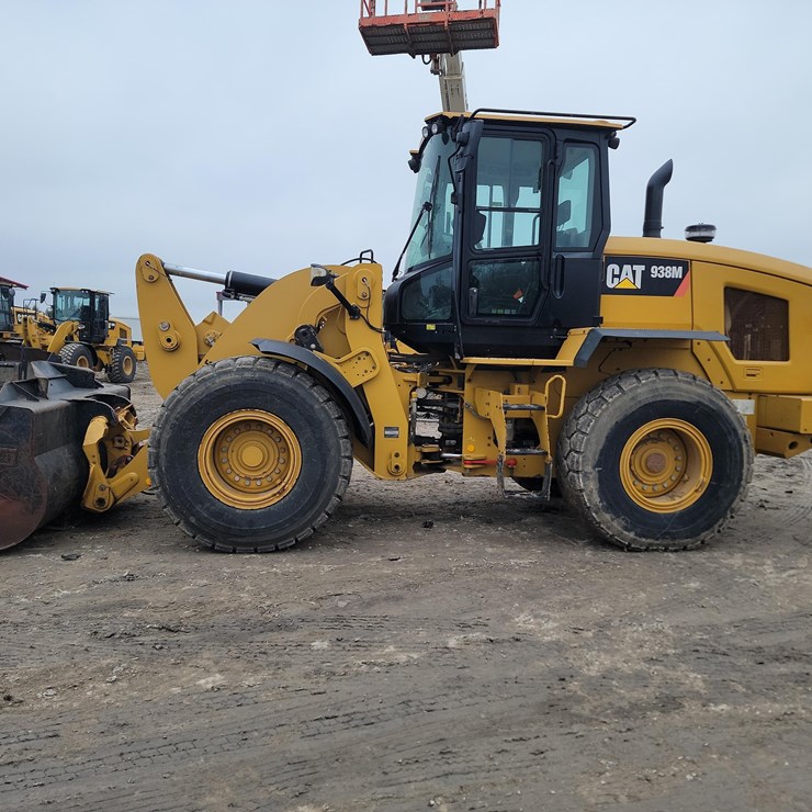CATERPILLAR 938M