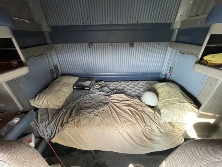 2010-kenworth-t800-image-49