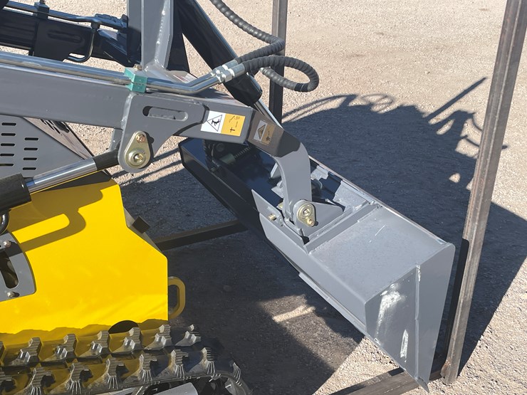 #224-•-mini-skid-steer-loader-image-12