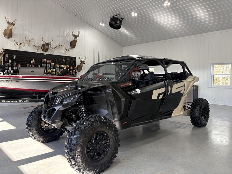 2023-can-am-maverick-x3-image-1
