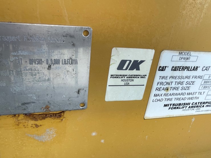 #15-•-2015-cat-forklift-image-26