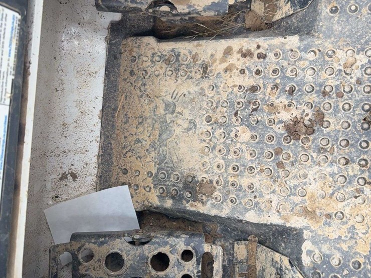 2024-bobcat-t650-image-39