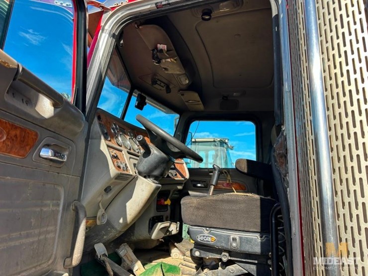 2006-peterbilt-fuel-truck-xx75502-image-28