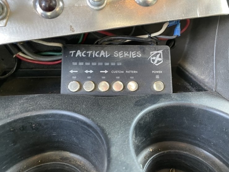 2010-kenworth-t800-image-45