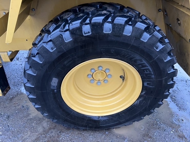 2011-caterpillar-it14g-wheel-loader-image-18