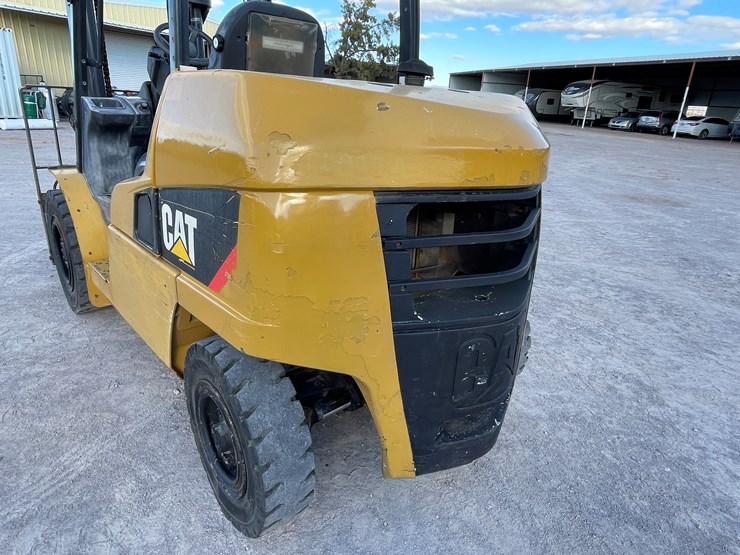 #15-•-2015-cat-forklift-image-48