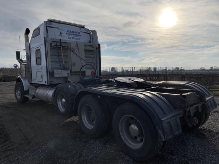 2010-kenworth-t800-image-3