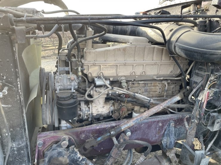 1988-peterbilt-379-image-22