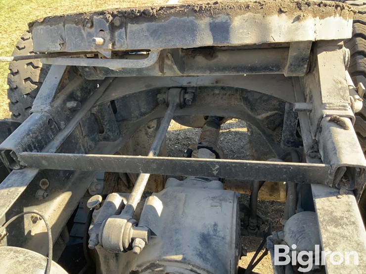 1974-mack-r686st-image-19