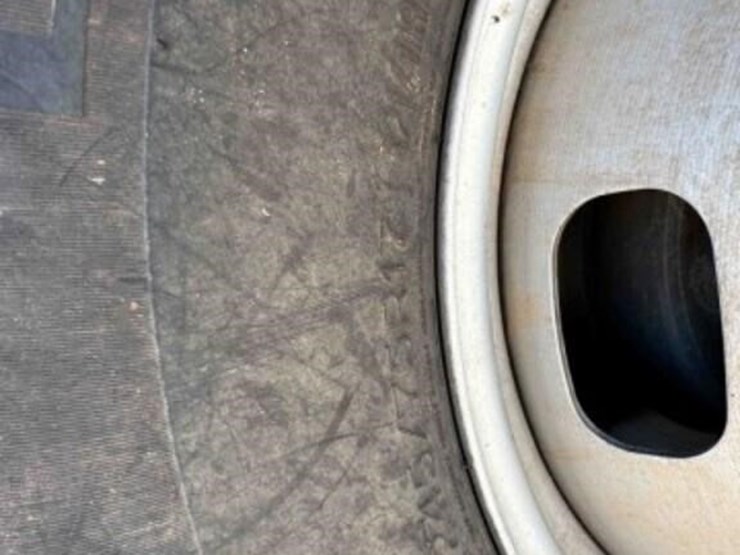 2024-ford-f350dually-1-ton-image-12